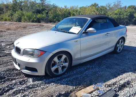2009 BMW 135I z USA, uszkodzony, nr VIN WBAUN93599VK40112